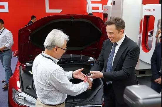 Plan de Tesla para reducir el precio de los automóviles fabricados en China
